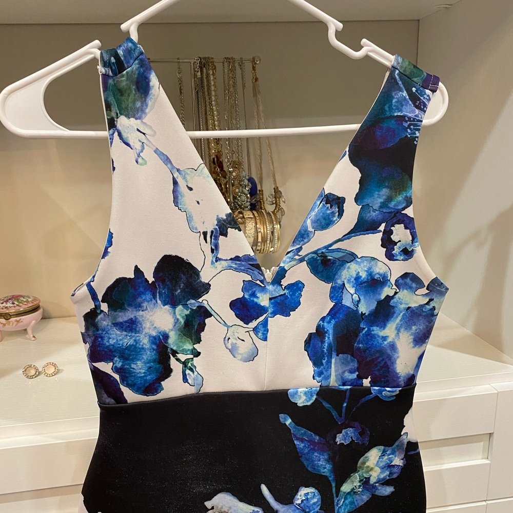 Gorgeous Blue Floral ASOS Maternity Dress 👗